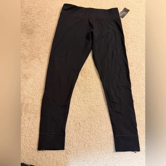 Calvin Klein Women's Classic Black Leggings - Picture 7 of 10